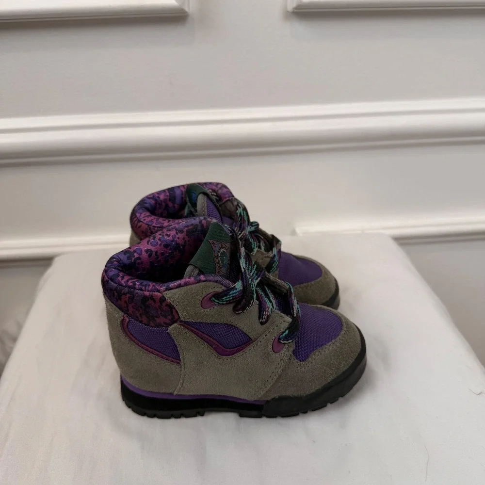 Vintage Keds Outdoor Kids Hiking Boots Grey Purple Suede Leopard Print Size 5.5M
